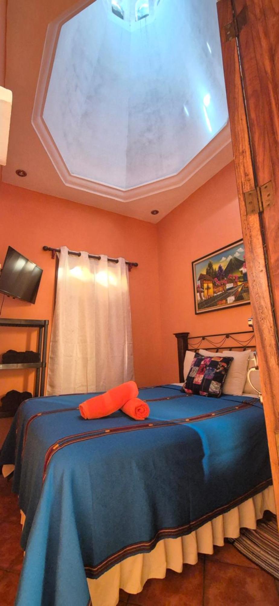 Hotel Casa Sofia Антигуа-Гватемала Экстерьер фото